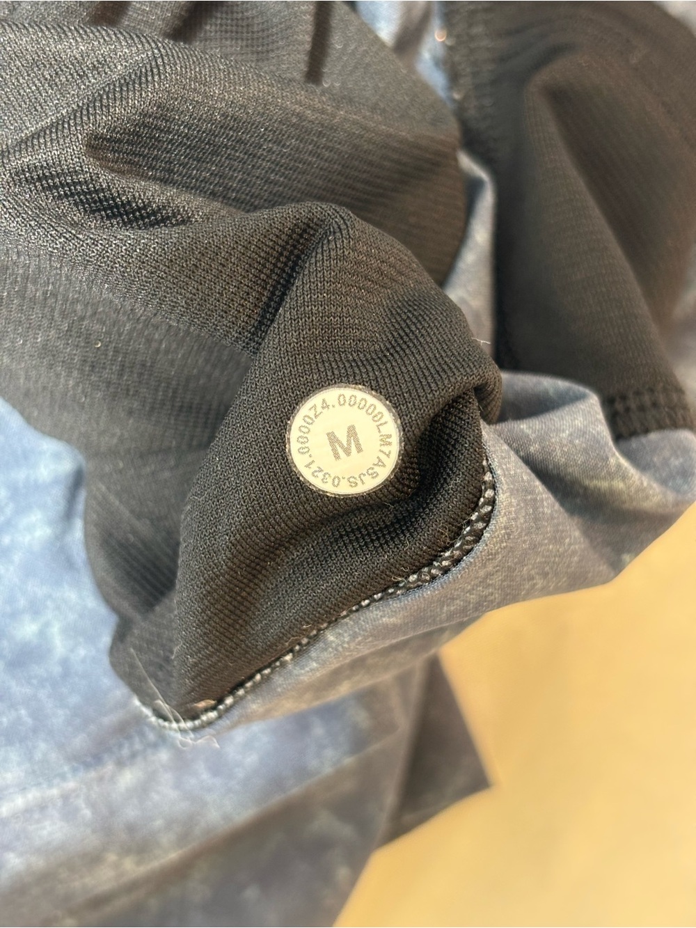 Lululemon Men's Size Medium 7" Athletic Training Gym Workout Shorts LM7 - Picture 7 of 7